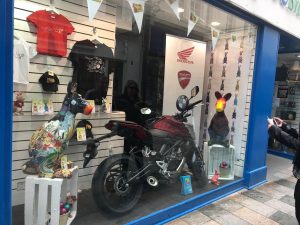hospice-iom-charity-shop